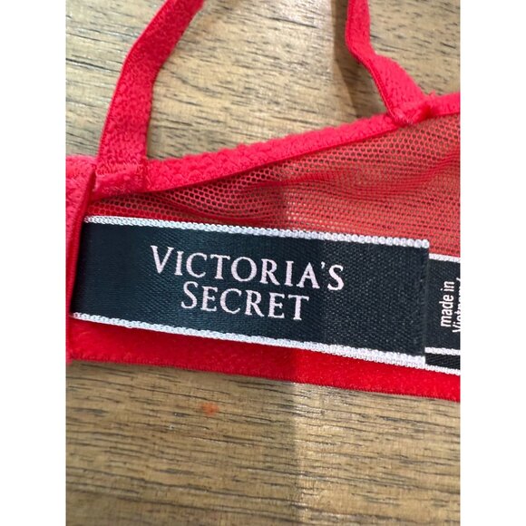 Women's Victoria's Secret Lace High Neck Bra, size 34C - Picture 11 of 14
